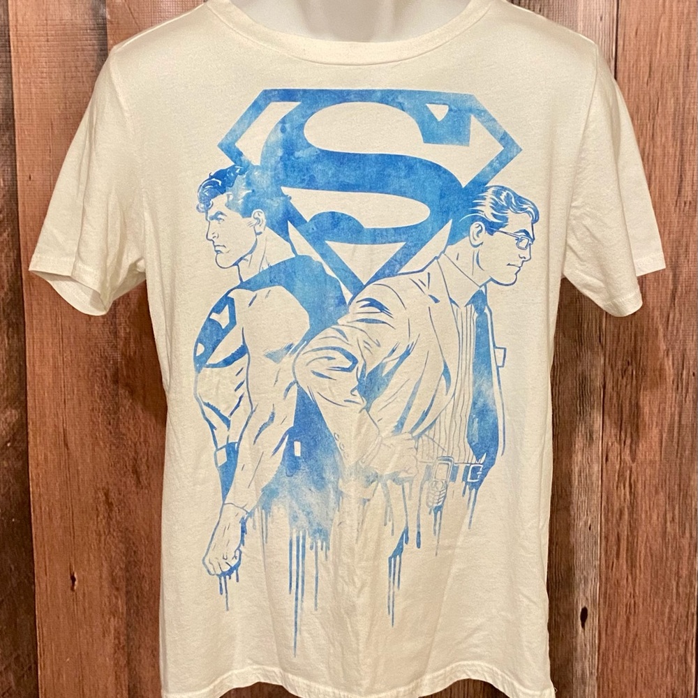 SUPERMAN & CLARK KENT SHIRT SIZE  YOUTH L(11/13)